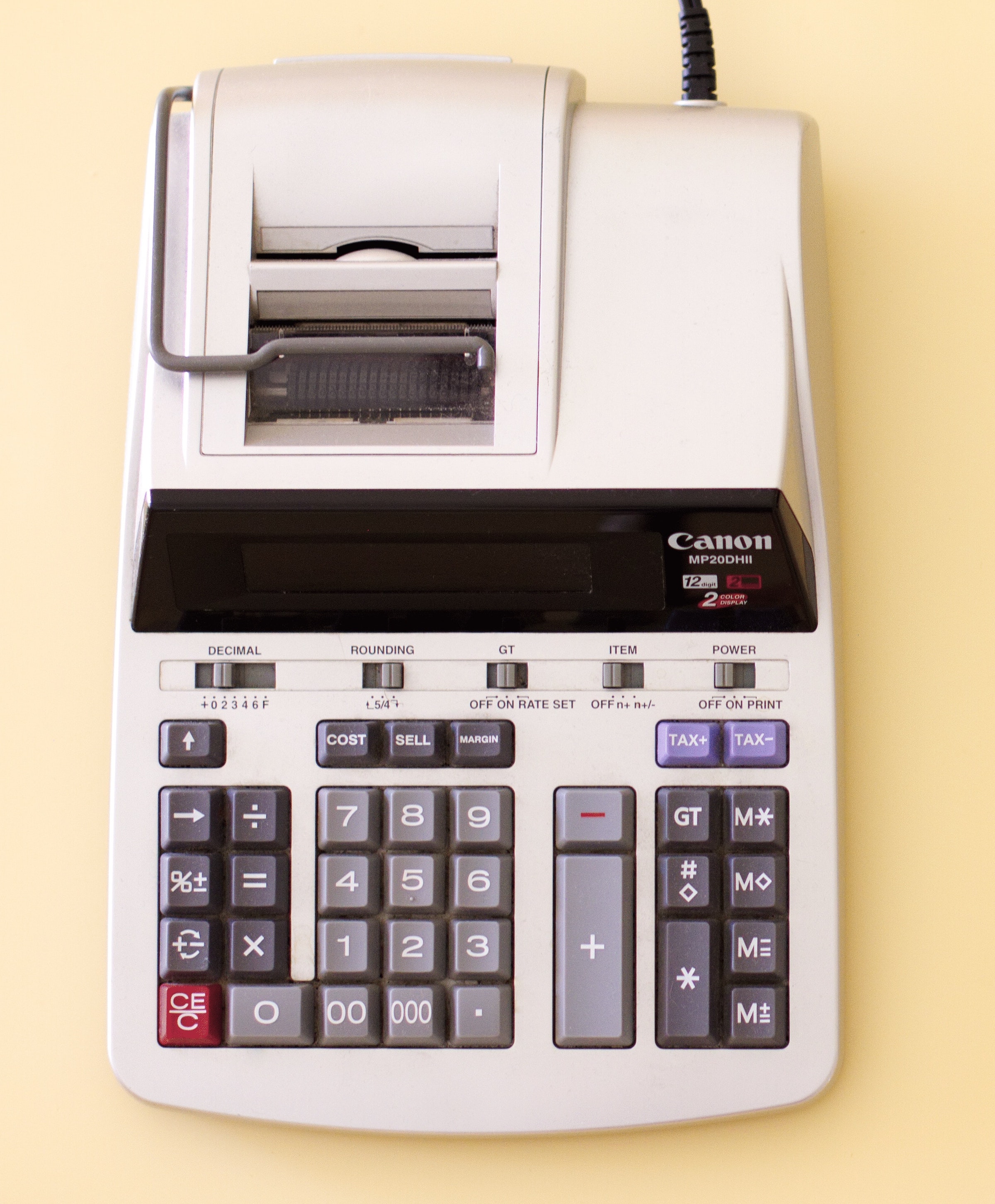 An oldschool looking calculator.