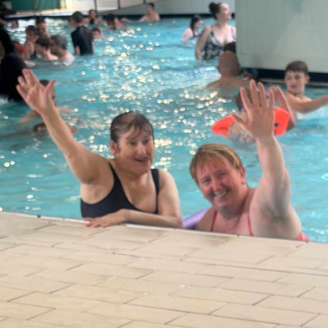 An image of Liz and her carer in the swimming pool