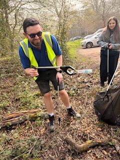 Bucks team littering picking at Penn Wood.