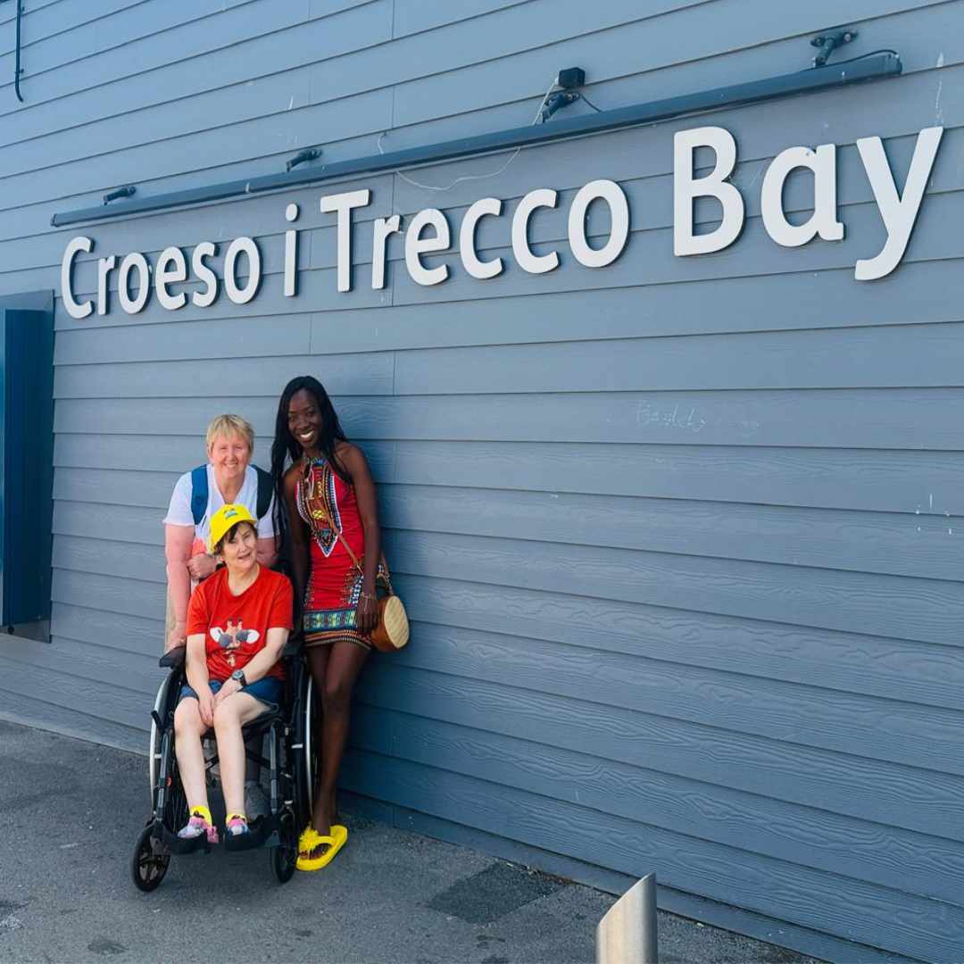 An image picturing Liz in Trecco Bay